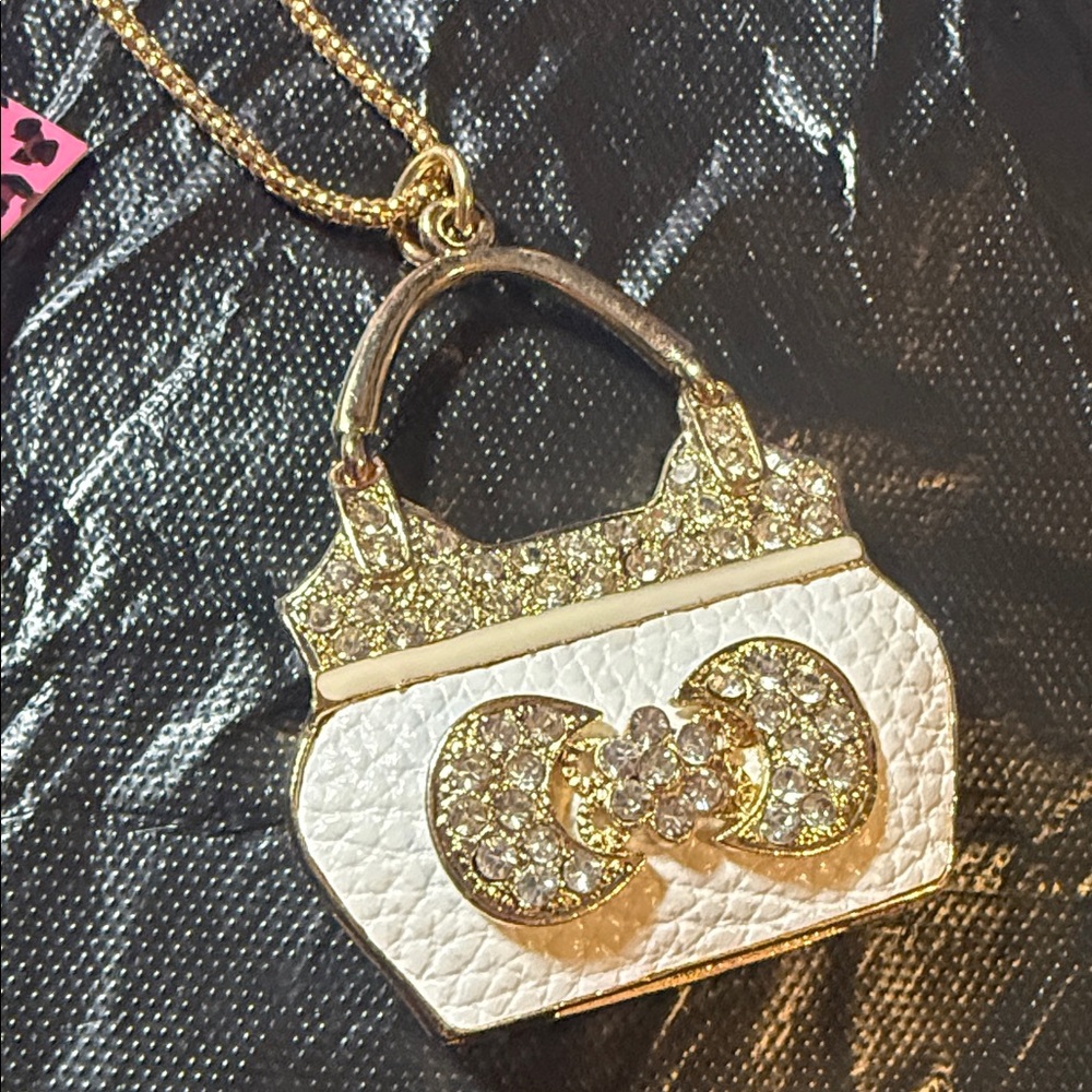 Elegant Gold and White Women's Bag Pendant